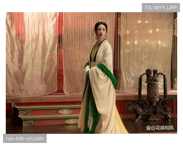 李梦背着大牌光环，居然偷偷爱上这家巷子小店，差距也太大了吧！